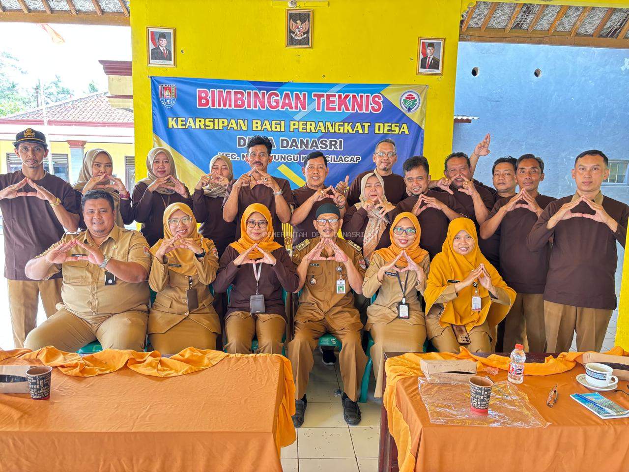 BIMTEK KEARSIPAN BAGI PERANGKAT DESA 